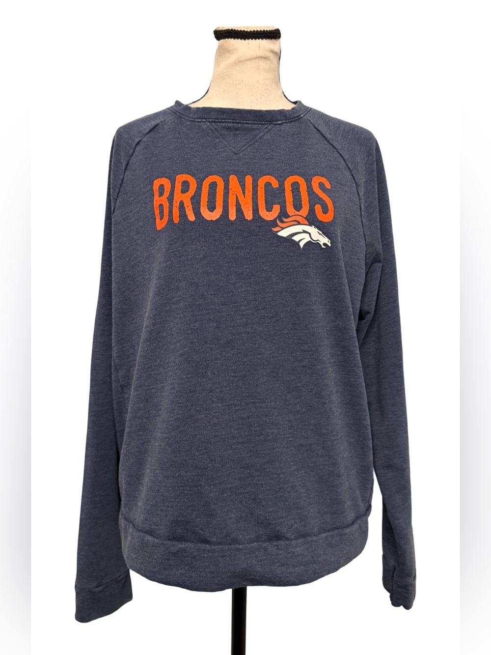 Denver Broncos NFL Women’s Large Blue Orange Graphic Crewneck Sweatshirt